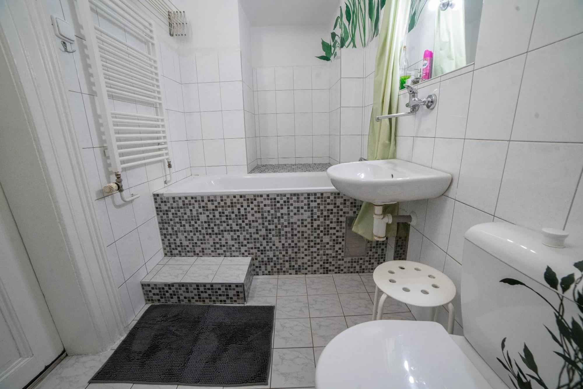 Apartments Katarina ปราก ภายนอก รูปภาพ